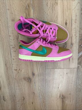 Parris Goebel Dunks New